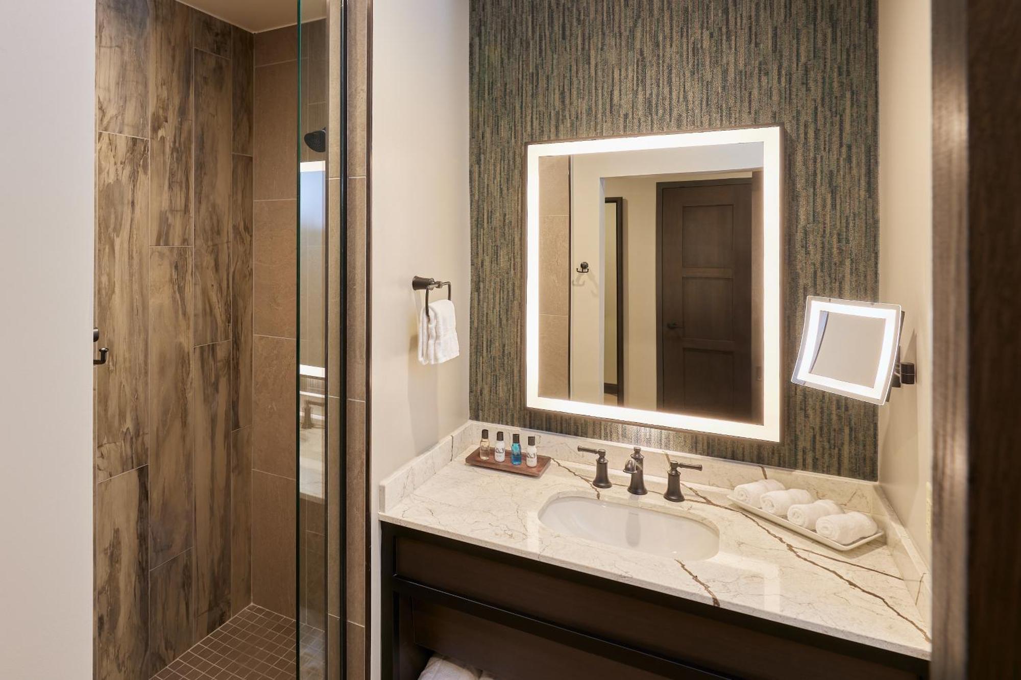 Choctaw Landing Hotel Броукън Боу Екстериор снимка